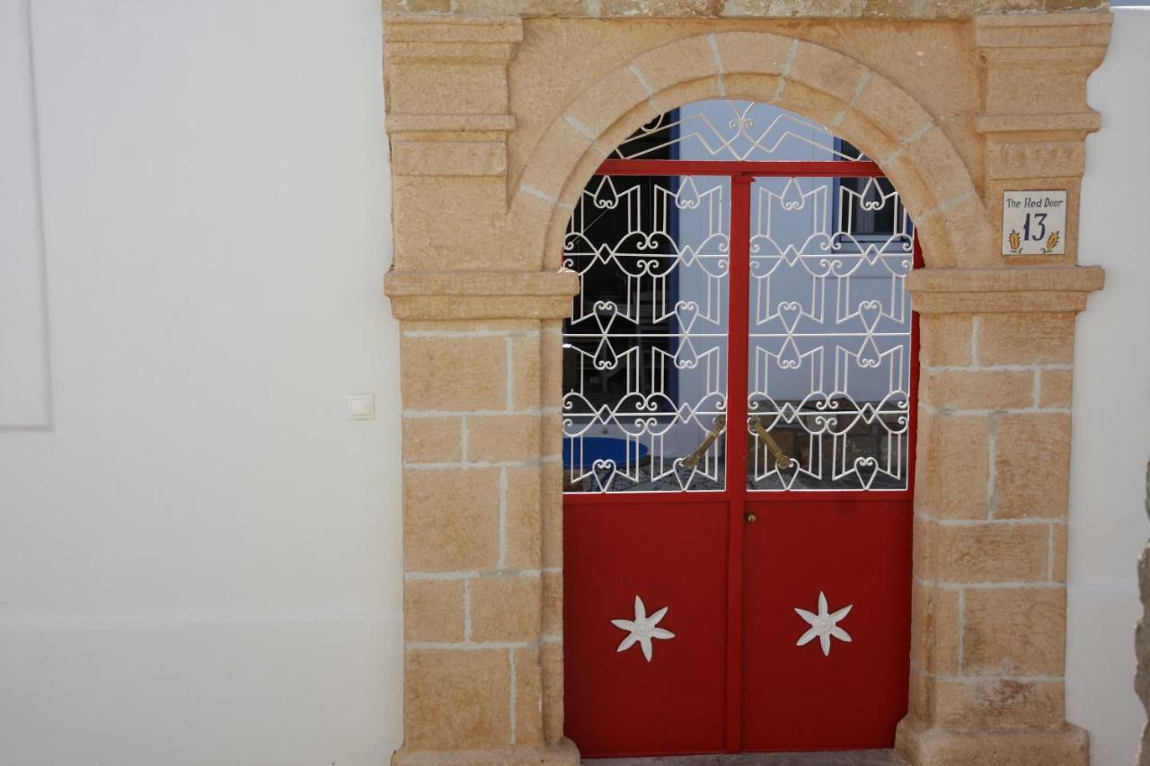 The Red Door In Koskinou Коскину Экстерьер фото